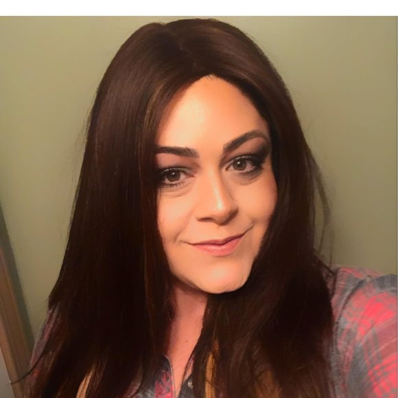 Meet your Posher, Jessica - Picture 1 of 1